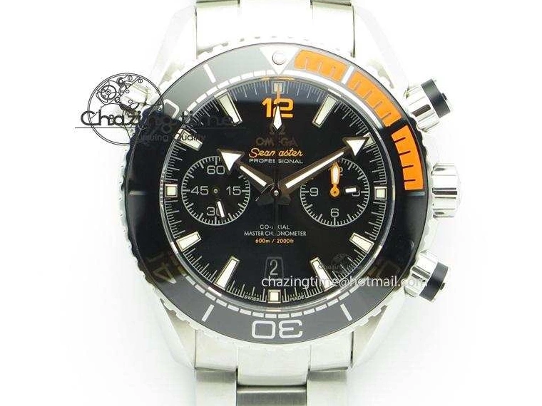0715 UrbanChic Master Chronometer 45mm SS JHF Black Dial On SS Bracelet A 8248
